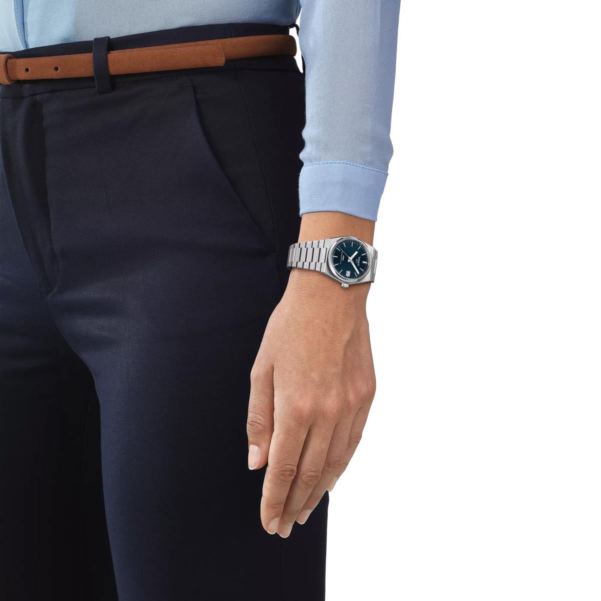 Reloj Tissot PRX Powermatic 80 35 mm Automático Azul T137.207.11.041.00 – vista en muñeca