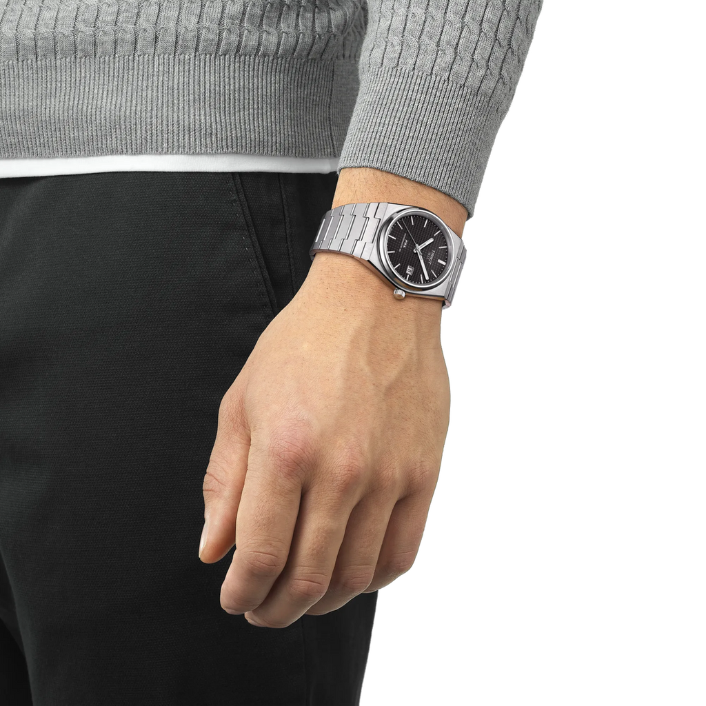 Reloj Tissot PRX Powermatic 80 40mm Automático Hombre Negro T137.407.11.051.00 – vista en muñeca