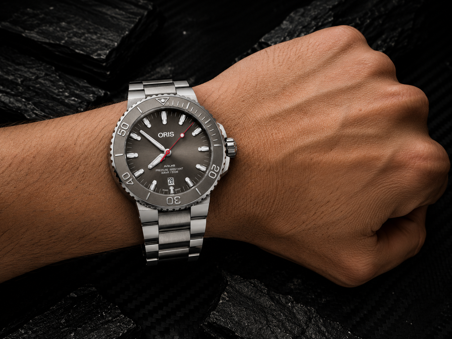 Oris Aquis Date Grey 43.5 mm