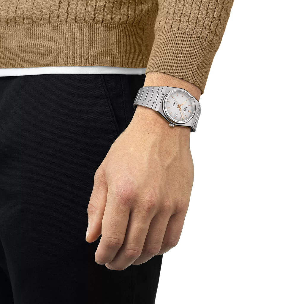 Reloj Tissot PRX 40mm Cuarzo Hombre Plata T137.410.11.031.00 – vista en muñeca